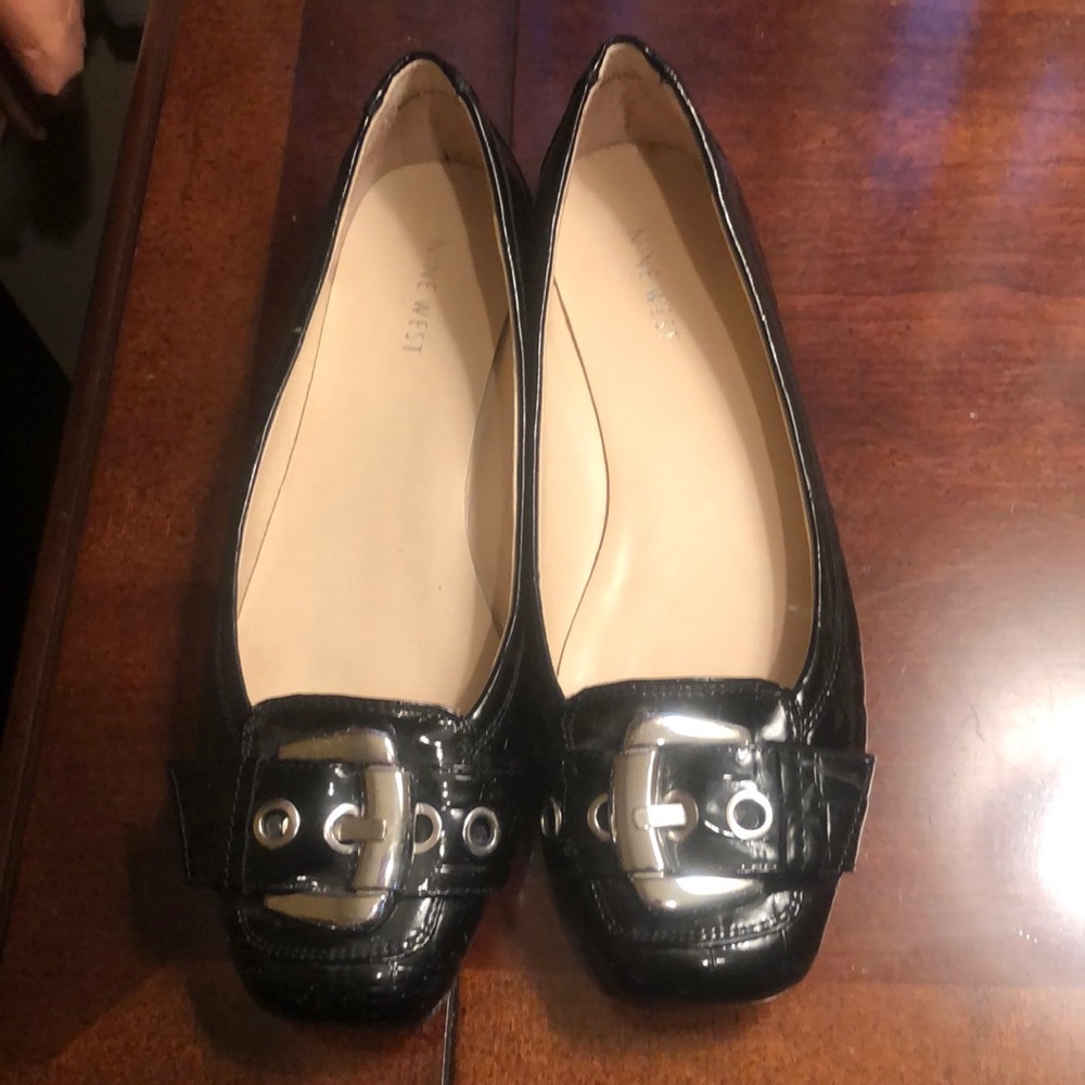 Nine West Black flat paten leather